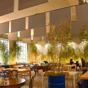 Bovisa Urban Garden Albergue
